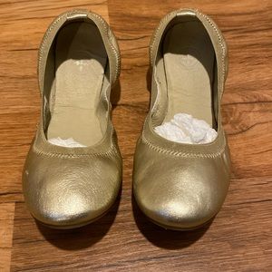 Charleston Shoe Company Popular Gigi flats. See photos for condition.